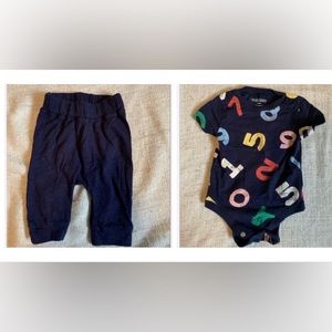 4/25$ Old navy set- onesie/bodysuit and u-shaped sweatpants- 0-3 months- numbers